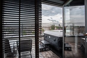 The Loft Hotel - Adults Only