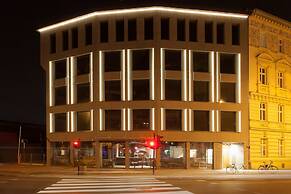 The Loft Hotel - Adults Only