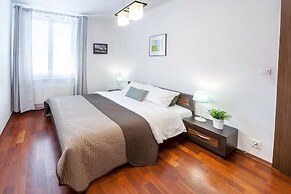 FriendHouse - Sobieski Residence