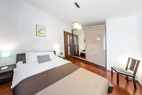 FriendHouse - Sobieski Residence