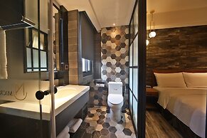 Micro Hotel