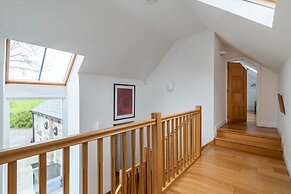 Bryn Eithin Cottage Far From the Madding Crowd