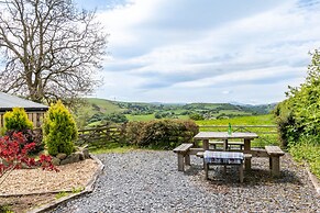 Bryn Eithin Cottage Far From the Madding Crowd