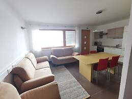 Domovoj Apartments and Rooms