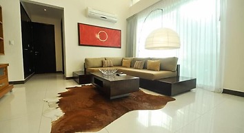 Oasis 12 by Realty Group