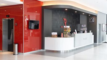 Red Planet BGC The Fort