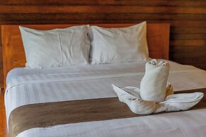 Rijet Villa Beach & Restaurant