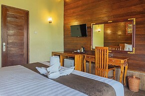 Rijet Villa Beach & Restaurant