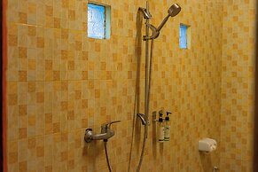 Rijet Villa Beach & Restaurant