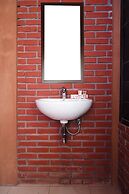 Collection O 550 Kebon Krapyak Cottage Syariah