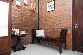 Collection O 550 Kebon Krapyak Cottage Syariah