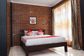 Collection O 550 Kebon Krapyak Cottage Syariah