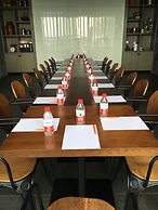 Oakwood Apartments Sanya