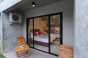 Light Khaolak Resort