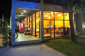 Light Khaolak Resort