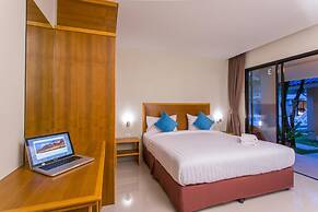 Light Khaolak Resort