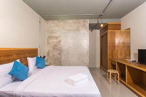 Light Khaolak Resort