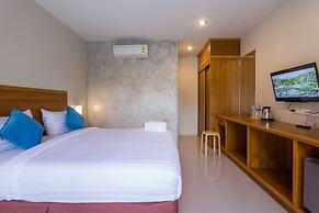 Light Khaolak Resort