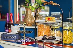 The London Living at Kebagusan City