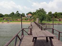 Kaazi LakeFront Villas