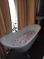 Kaazi LakeFront Villas