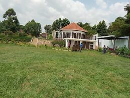 Kaazi LakeFront Villas