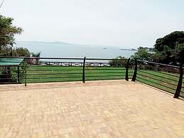 Kaazi LakeFront Villas