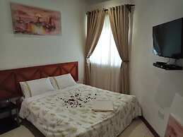 Kaazi LakeFront Villas