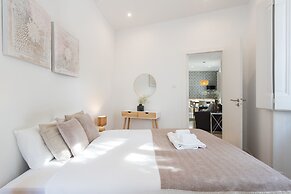 Alfama Tale 4 Bedroom Apartment wtih River View, by LU Holidays