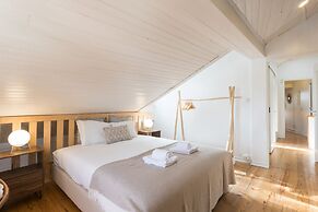Alfama Tale 4 Bedroom Apartment wtih River View, by LU Holidays