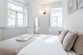 Alfama Tale 4 Bedroom Apartment wtih River View, by LU Holidays