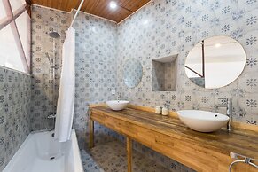 Alfama Tale 4 Bedroom Apartment wtih River View, by LU Holidays