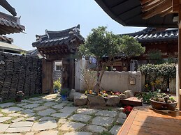 Jeonju Hanok Demisaem 1937