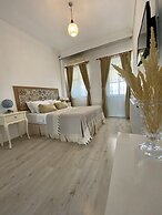 Alasonya Otel Alacati by Lamira