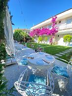 Alasonya Otel Alacati by Lamira