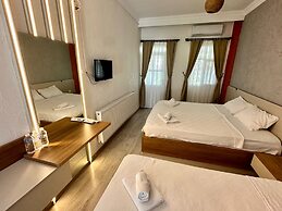 Alasonya Otel Alacati by Lamira