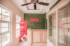 Super OYO Capital O 371 Kwitang Guest House