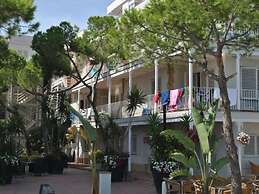 Apartamentos Delfin-Aromar-4