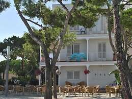 Apartamentos Delfin-Aromar-4