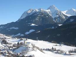 Alpine Apartment With Stunning Views