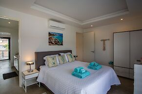 Villa Hasta La Vista Royal