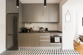 Campo Ourique Style Lisbon Apartment