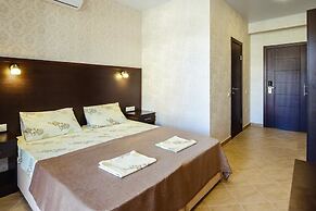 Laura Guest House