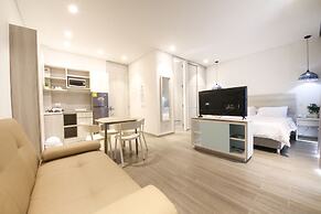 Azure Lofts & Pool Hotel