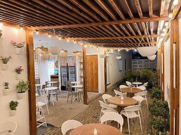 Azure Lofts & Pool Hotel