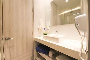 Azure Lofts & Pool Hotel