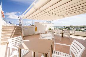 Azure Lofts & Pool Hotel