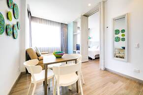 Azure Lofts & Pool Hotel