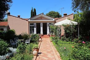 Apartments Villa Lucu