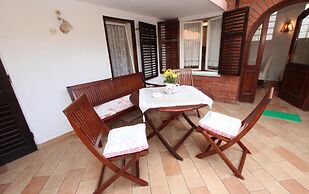 Apartments Villa Lucu
